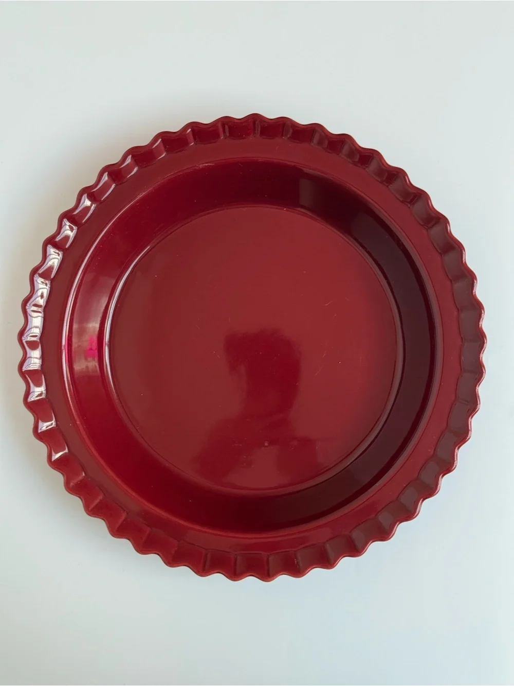 Chantal Handcrafted Scalloped Dinner Plate Burgundy Red 9”
